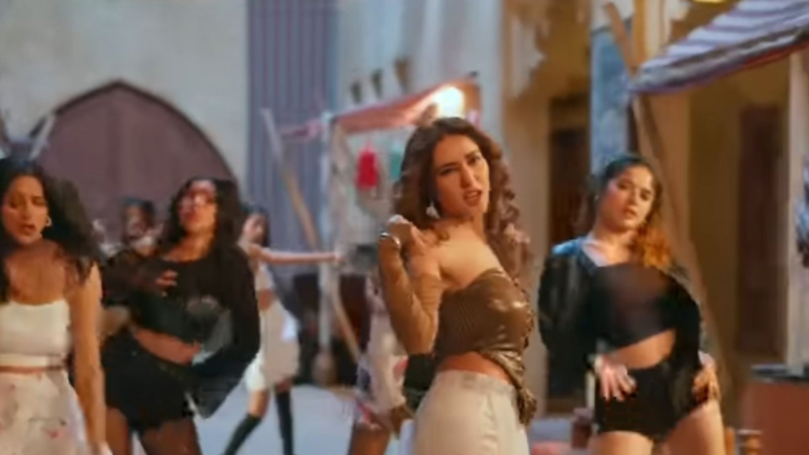 ⁣Nagin Nagin | Party Anthem | Dance Song | Item Song 2025 |Item Songs Bollywood | Item Songs | Song